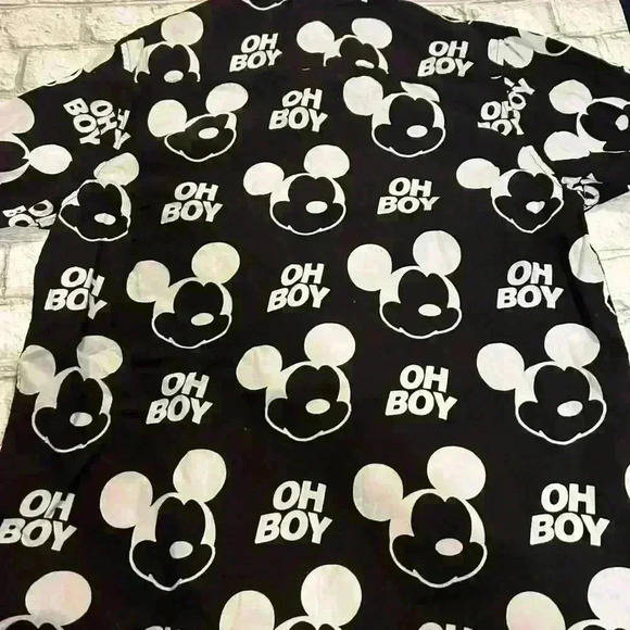Men’s Neff Disney Mickey Mouse “Oh Boy” Button down Short Sleeve Shirt Size S - Picture 5 of 5